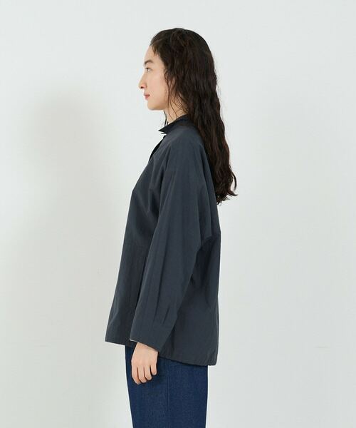 conges payes ADIEU TRISTESSE(コンジェ ペイエ アデュートリステス)の「タイプライターシャーリングシャツ(シャツ/ブラウス・レディース・ブルー/チャコールグレー/ベージュ・38)」の20枚目の写真