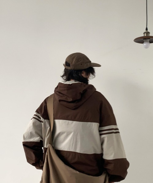 MGV（エムジーヴィー）の「color-blocked zip-up hoodie（ブルゾン・メンズ・ブラウン/カーキ/グレー・MEDIUM/LARGE/X-LARGE）」の6枚目の写真