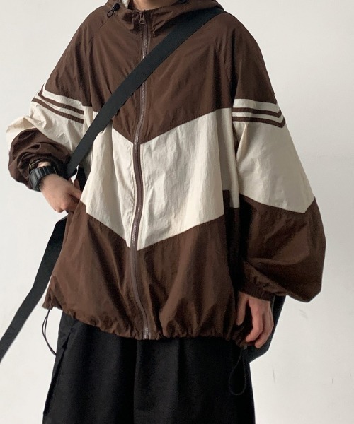 MGV（エムジーヴィー）の「color-blocked zip-up hoodie（ブルゾン・メンズ・ブラウン/カーキ/グレー・MEDIUM/LARGE/X-LARGE）」の12枚目の写真