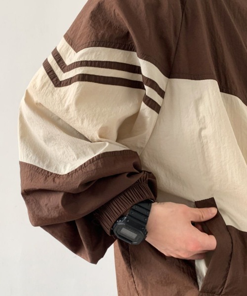 MGV（エムジーヴィー）の「color-blocked zip-up hoodie（ブルゾン・メンズ・ブラウン/カーキ/グレー・MEDIUM/LARGE/X-LARGE）」の18枚目の写真