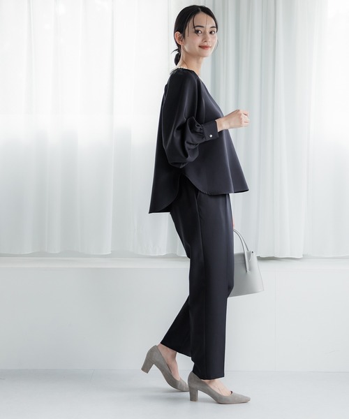 coca(coca)(コカ)の「セットアップ対応タックテーパードパンツ(スラックス・レディース・ネイビー/グレイッシュベージュ・L/M)」の9枚目の写真