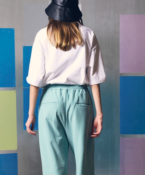 MAISON SPECIAL（メゾンスペシャル）の「《UNISEX》Flower Hand-Printed Oversized Stitched Crew Neck T-shirt/フラワーハンドプリントオーバーサイズステッチクルーネックＴシャツ【MAISON SPECIAL/メゾンスペシャル】（Tシャツ/カットソー・メンズ・ホワイト/ブラック・1/2）」の10枚目の写真