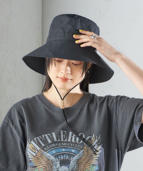 SHIPS（シップス）の「perah:ヌメ革 ストッパー付 ワイド ハット ◇（ハット・レディース・ブラック/ライトブルー/キャメル・ONE SIZE）」の2枚目の写真