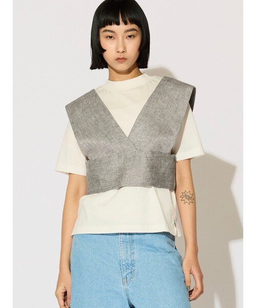 MIDIUMISOLID（ミディウミソリッド）の「MIDIUMISOLID Lady’s Vネックビスチェ（シャツ/ブラウス・レディース・アイボリー/グレー・FREE）」の2枚目の写真