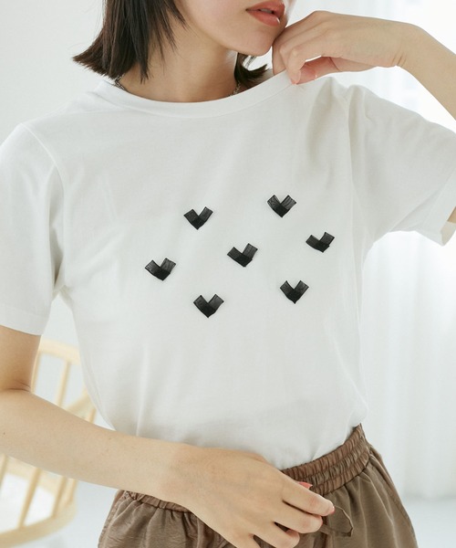 VIS（ビス）の「ハート＆リボンモチーフアソートTシャツ（Tシャツ/カットソー・レディース・スミクロ/ライトグレー/ホワイト・FREE）」の12枚目の写真