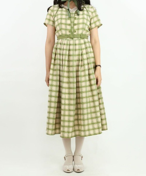 an another angelus（アンアナザーアンジェラス）の「ダブル釦チェックレイヤード風ワンピース（ワンピース・レディース・グリーン/ブラック×ホワイト・FREE）」の8枚目の写真