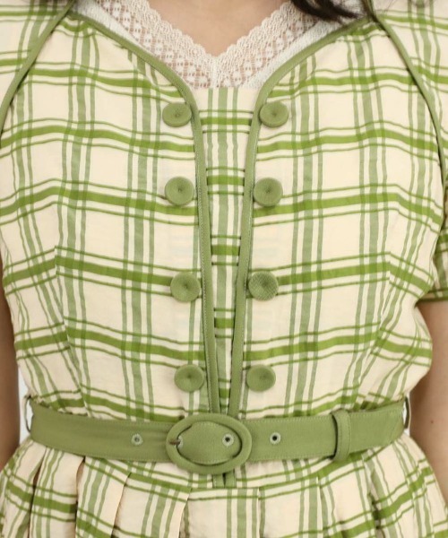 an another angelus（アンアナザーアンジェラス）の「ダブル釦チェックレイヤード風ワンピース（ワンピース・レディース・グリーン/ブラック×ホワイト・FREE）」の9枚目の写真