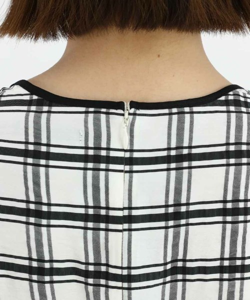 an another angelus（アンアナザーアンジェラス）の「ダブル釦チェックレイヤード風ワンピース（ワンピース・レディース・グリーン/ブラック×ホワイト・FREE）」の22枚目の写真