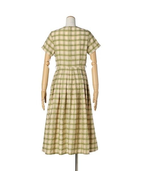 an another angelus（アンアナザーアンジェラス）の「ダブル釦チェックレイヤード風ワンピース（ワンピース・レディース・グリーン/ブラック×ホワイト・FREE）」の17枚目の写真