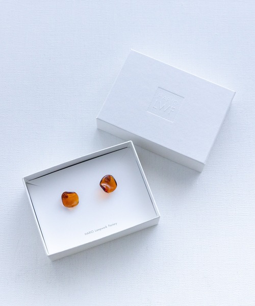 HARIO Lampwork Factory（ハリオランプワークファクトリー）の「【別注】【HARIO Lampwork Factory】ピアス フリル（ピアス（両耳用）・レディース・クリア/グレー/ブラウン・フリー）」の9枚目の写真