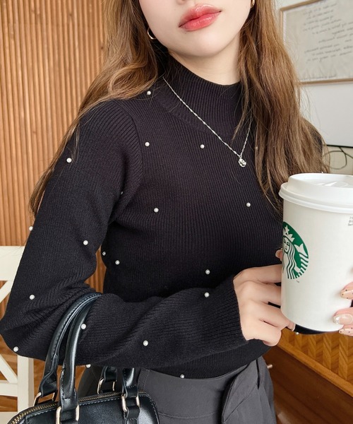 moment+（モーメントプラス）の「パールハイネックリブニットプルオーバー（ニット/セーター・レディース・チャコールグレー/ナチュラル/アイボリー/ブラック/レッド/杢グレー・M/L）」の10枚目の写真