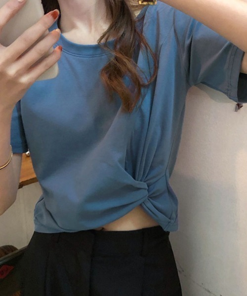 REMUR(レミュール)の「ツイストTシャツ(Tシャツ/カットソー・レディース・マスタード/ブルー/ピンク/ブラック/ホワイト・M/L)」の3枚目の写真