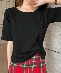 ツイストTシャツ