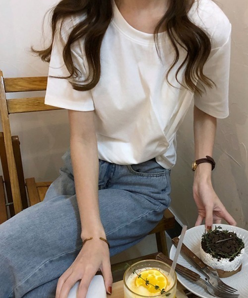REMUR(レミュール)の「ツイストTシャツ(Tシャツ/カットソー・レディース・マスタード/ブルー/ピンク/ブラック/ホワイト・M/L)」の11枚目の写真
