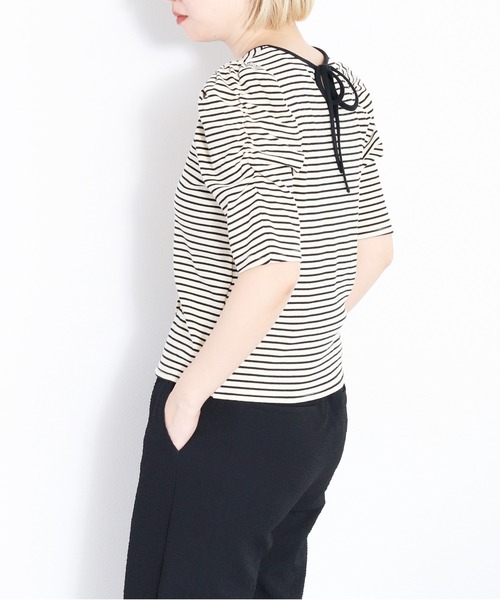 cepo(セポ)の「バックリボン ソデギャザーカーデ(カーディガン/ボレロ・レディース・ホワイト×ブラック/オフホワイト/ブラック・M)」の3枚目の写真