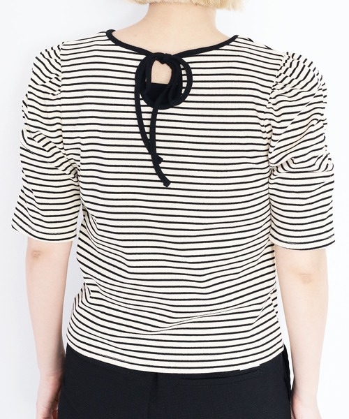 cepo(セポ)の「バックリボン ソデギャザーカーデ(カーディガン/ボレロ・レディース・ホワイト×ブラック/オフホワイト/ブラック・M)」の16枚目の写真