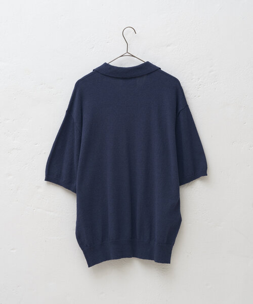 WHIMSIC(ウィムジック)の「【UNISEX】ブークレスキッパーネックショートスリーブプルオーバー(ポロシャツ・メンズ・ブラック/ネイビー/グレイッシュベージュ・FREE)」の9枚目の写真