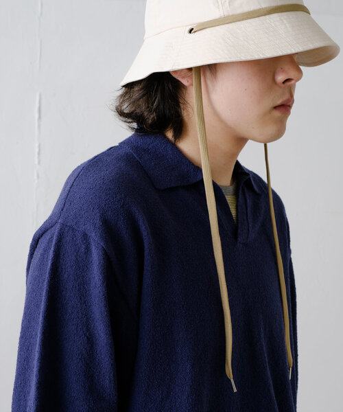 WHIMSIC(ウィムジック)の「【UNISEX】ブークレスキッパーネックショートスリーブプルオーバー(ポロシャツ・メンズ・ブラック/ネイビー/グレイッシュベージュ・FREE)」の14枚目の写真