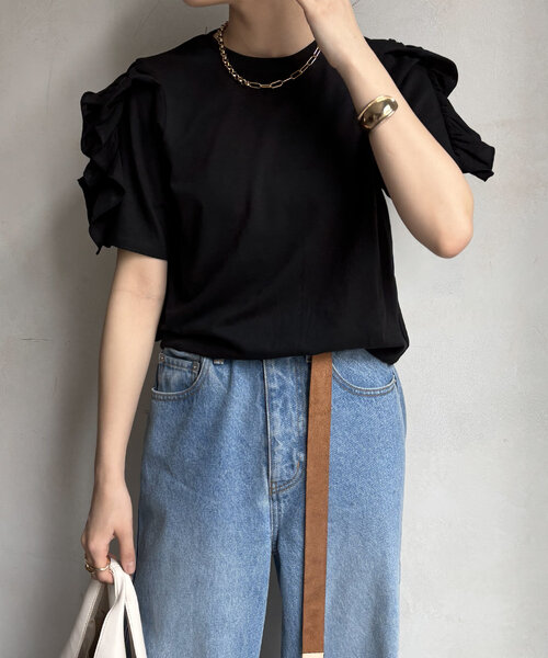 DouDou（ドゥドゥ）の「【WEB限定】袖フリルトップス（Tシャツ/カットソー・レディース・ブラック/オフホワイト/チャコールグレー・FREE）」の3枚目の写真