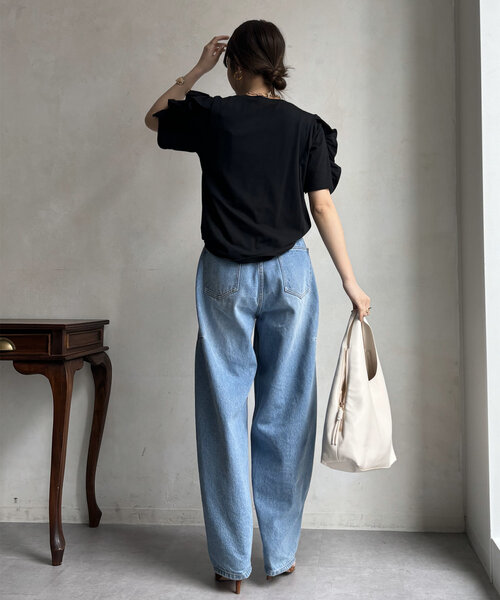 DouDou（ドゥドゥ）の「【WEB限定】袖フリルトップス（Tシャツ/カットソー・レディース・ブラック/オフホワイト/チャコールグレー・FREE）」の6枚目の写真