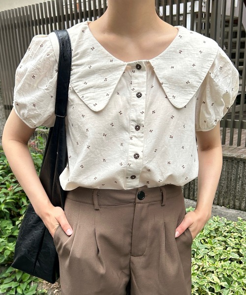 Cham.（チャム）の「さくらんぼ柄ビッグカラーブラウス（シャツ/ブラウス・レディース・ネイビー/ブラウン・F）」の6枚目の写真