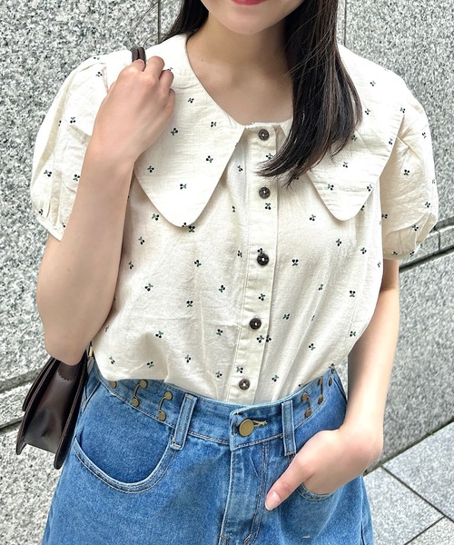 Cham.（チャム）の「さくらんぼ柄ビッグカラーブラウス（シャツ/ブラウス・レディース・ネイビー/ブラウン・F）」の9枚目の写真