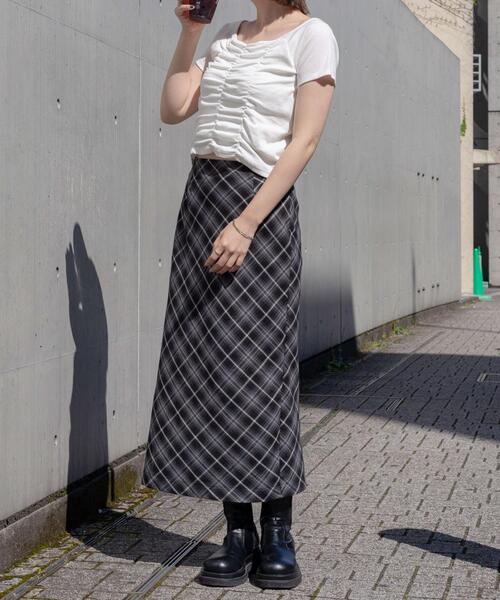 WEGO(ウィゴー)の「WEGO/2WAYシャーリングオフショルT(Tシャツ/カットソー・レディース・ブラック/ホワイト・FREE)」の3枚目の写真