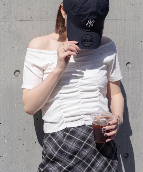 WEGO(ウィゴー)の「WEGO/2WAYシャーリングオフショルT(Tシャツ/カットソー・レディース・ブラック/ホワイト・FREE)」の6枚目の写真