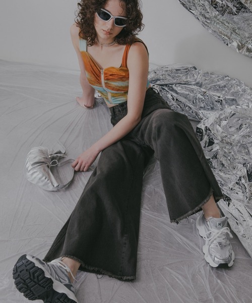 Solace(ソレイス)の「ブラックワイドデニムパンツ(デニムパンツ・レディース・ブラック・SMALL/FREE)」の14枚目の写真