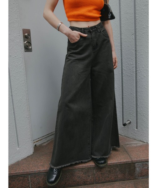 Solace(ソレイス)の「ブラックワイドデニムパンツ(デニムパンツ・レディース・ブラック・SMALL/FREE)」の9枚目の写真