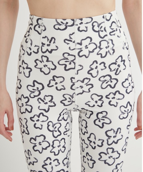 emmi(エミ)の「eco ドローウィングレギンス(その他パンツ・レディース・オフホワイト/ネイビー・0/1)」の18枚目の写真