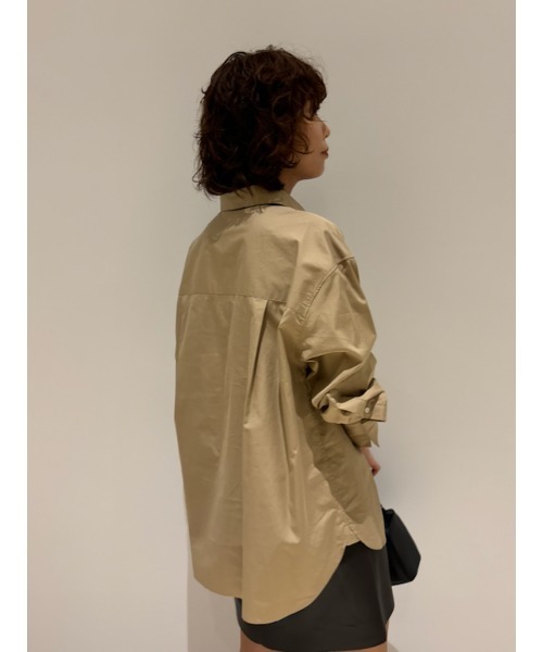 Mila Owen（ミラオーウェン）の「ベーシックロングシャツ（シャツ/ブラウス・レディース・ブルー/チェック/ベージュ/チャコールグレー/ホワイト・1/0）」の18枚目の写真