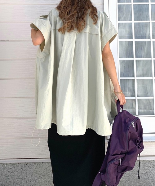 Q（キュー）の「ナイロンオーバーサイズジレ（ベスト・レディース・アイボリー/ブラック・MEDIUM）」の19枚目の写真