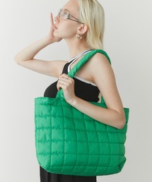 Solace | クッションキルティングビッグトート(トートバッグ)