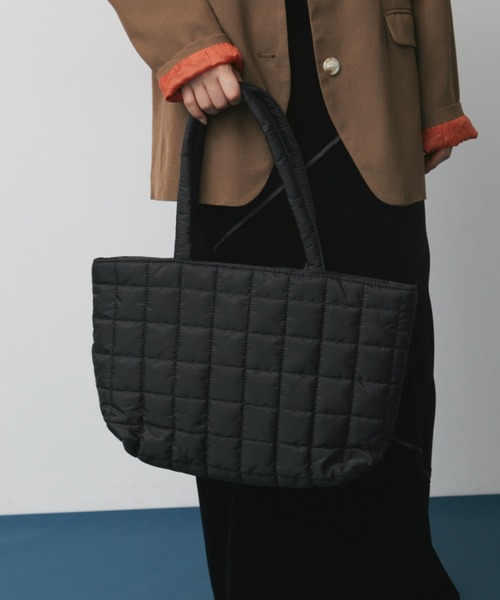 Solace（ソレイス）の「クッションキルティングビッグトート（トートバッグ・レディース・ブラック/グリーン・FREE）」の21枚目の写真