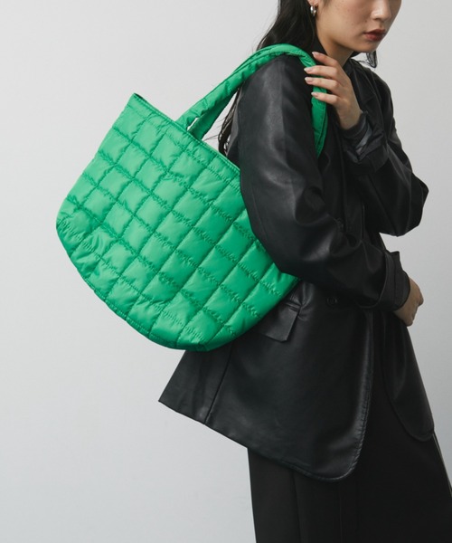 Solace（ソレイス）の「クッションキルティングビッグトート（トートバッグ・レディース・ブラック/グリーン・FREE）」の22枚目の写真