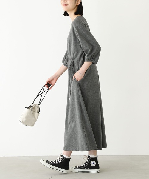 n'OrLABEL(ノアールレーベル)の「ドロストデザインカットソーワンピース(ワンピース・レディース・チャコールグレー/ブラック/カーキ・2/1)」の11枚目の写真
