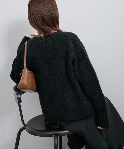 ROPE' PICNIC(ロペピクニック)の「金ボタンループ編みニットカーディガン(通常丈)/リンクコーデ(ブルゾン・レディース・チャコールグレー/キナリ/ブラック・38)」の10枚目の写真