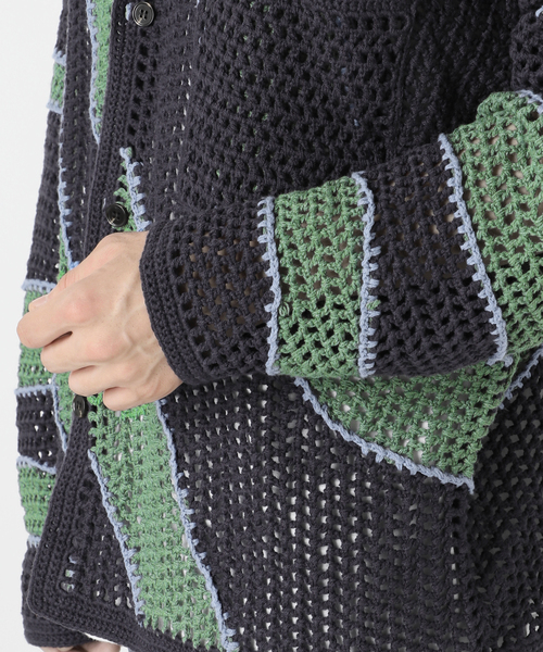 JOURNAL STANDARD relume（ジャーナルスタンダード　レリューム）の「CALIFORNIA クロシェアミ ニットカーディガン（カーディガン/ボレロ・メンズ・ブラック/ネイビー/ブラウン・MEDIUM/LARGE）」の21枚目の写真