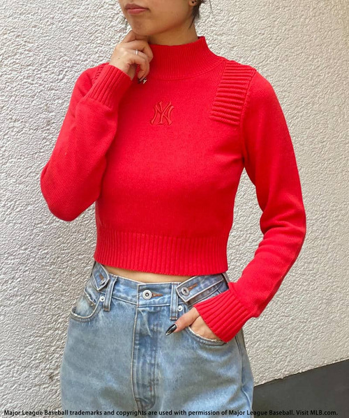 BACK TO THE FIELD（バック トゥー ザ フィールド）の「【MLB】エンボスハイネックニットトップス（ニット/セーター・レディース・レッド/ホワイト/ブラック・FREE）」の12枚目の写真