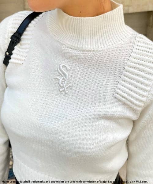 BACK TO THE FIELD（バック トゥー ザ フィールド）の「【MLB】エンボスハイネックニットトップス（ニット/セーター・レディース・レッド/ホワイト/ブラック・FREE）」の14枚目の写真