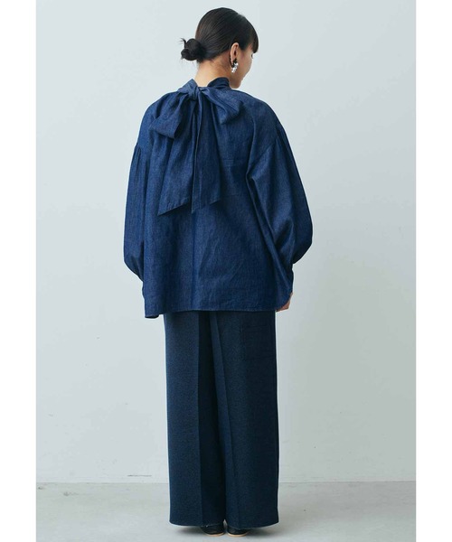 MEDE19F(メデジュウキュウ)の「MEDE19F 前後2ウェイデニムボウタイブラウス〈ブルー〉(シャツ/ブラウス・レディース・インディゴブルー・LARGE/MEDIUM)」の4枚目の写真