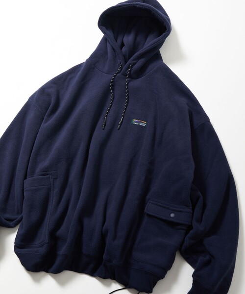 FREAK'S STORE（フリークスストア）の「限定展開 ビッグシルエット サイドポケット フリース プルオーバー パーカー（パーカー・メンズ・チャコールグレー/グレー/グレイッシュベージュ/オリーブ/ブラック/ネイビー・SMALL/MEDIUM/LARGE）」の6枚目の写真