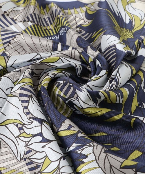 manipuri（マニプリ）の「manipuri　manipuri　65ダリアロンド（バンダナ/スカーフ・レディース・ネイビー・-）」の4枚目の写真