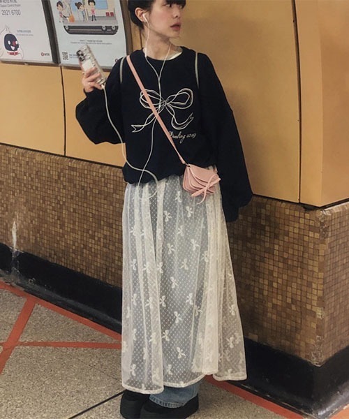 Mayree（メイリー）の「【Mayree】 刺繍 リボン デザイン トレーナー スウェット（スウェット・レディース・ネイビー/グレー・X-LARGE/LARGE/MEDIUM）」の9枚目の写真