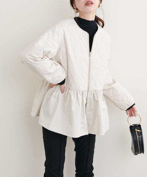 natural couture（ナチュラルクチュール）の「キルティングペプラムジャケット（その他アウター・レディース・アイボリー/チャコールグレー/ブラック・FREE）」の5枚目の写真