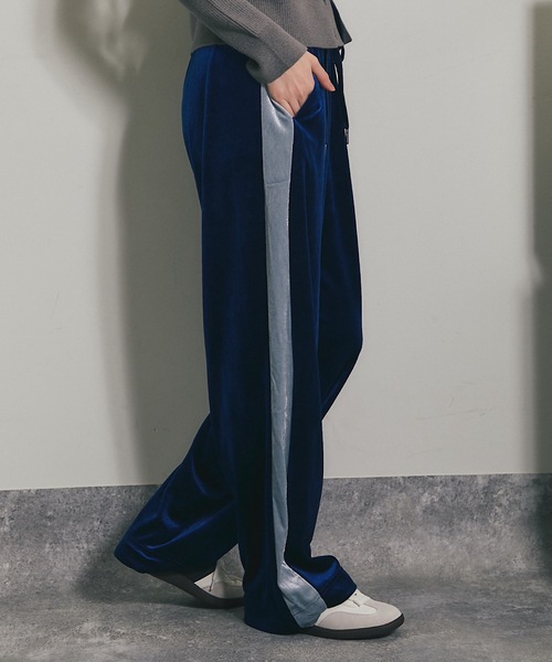 ANOTHER S(アナザーエス)の「ベロアサイドラインストレートパンツ(その他パンツ・レディース・ブラック/ネイビー/ブラウン・FREE)」の19枚目の写真