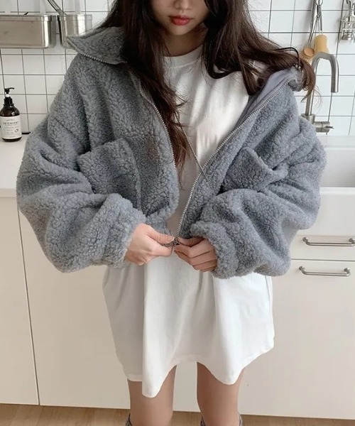 ショート丈 ボアジャケット（その他アウター）｜Vipoa（ヴィポア）の