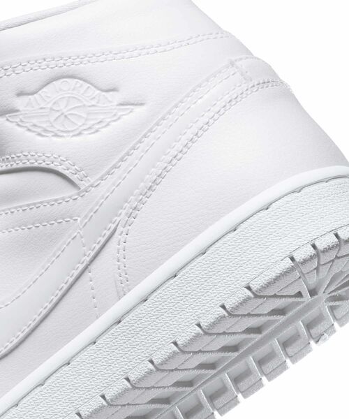 JORDAN BRAND(ジョーダンブランド)の「エア ジョーダン 1 MID ウィメンズシューズ / Air Jordan 1 Mid Women's Shoes DV0991-111 White(スニーカー・レディース・ホワイト・23/24/25/26/27/28/22/29/28.5/25.5/26.5/27.5/22.5/24.5/23.5)」の8枚目の写真