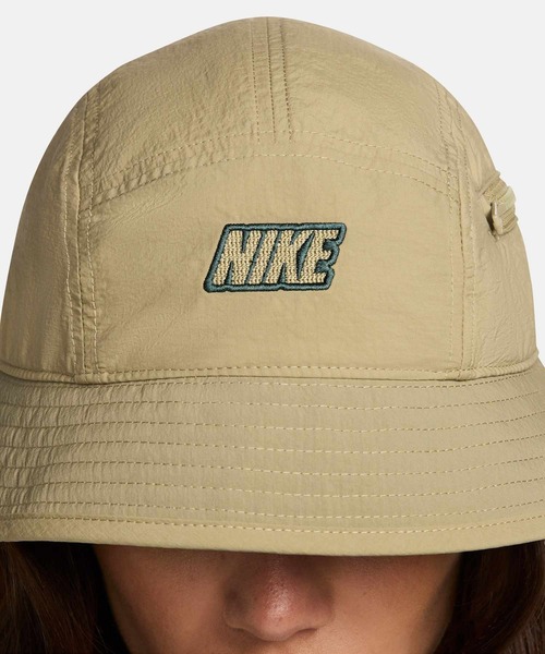 NIKE（ナイキ）の「ナイキ エイペックス バケットハット / Nike Apex Bucket Hat FQ3277-276 Neutral Olive（ハット・メンズ・ライトオリーブ・S/M/L）」の4枚目の写真